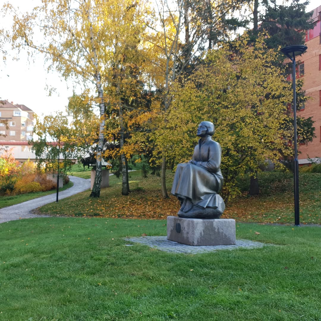 Karin Boye-staty